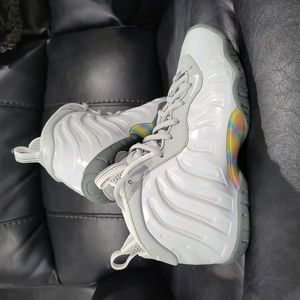 Nike Little Posite One GS "Rainbow Pixel"